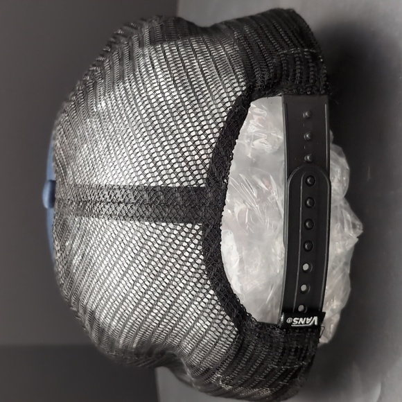 Vans Blue Men's Blue/Black Mesh, Snapback Trucker Hat. - Picture 5 of 8